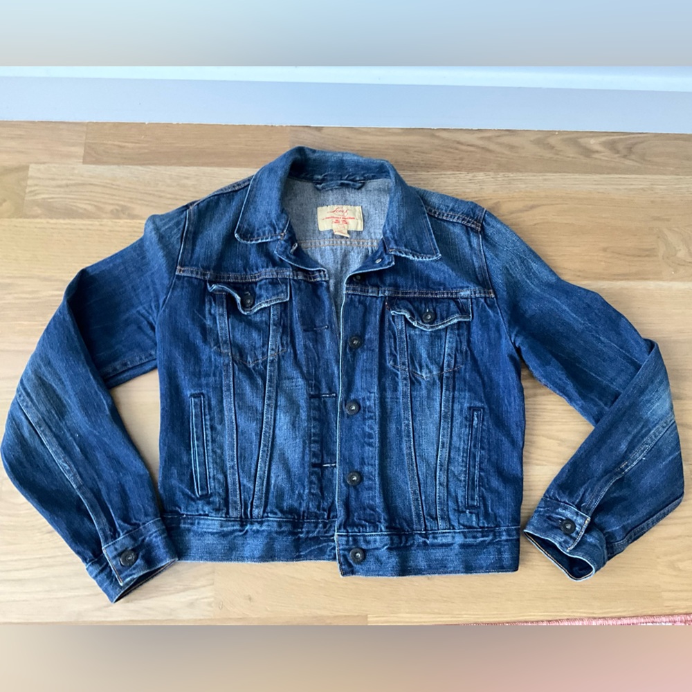 Levi’s Denim Jacket Women’s size M